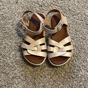 Mia sandals size 9 Rose Gold